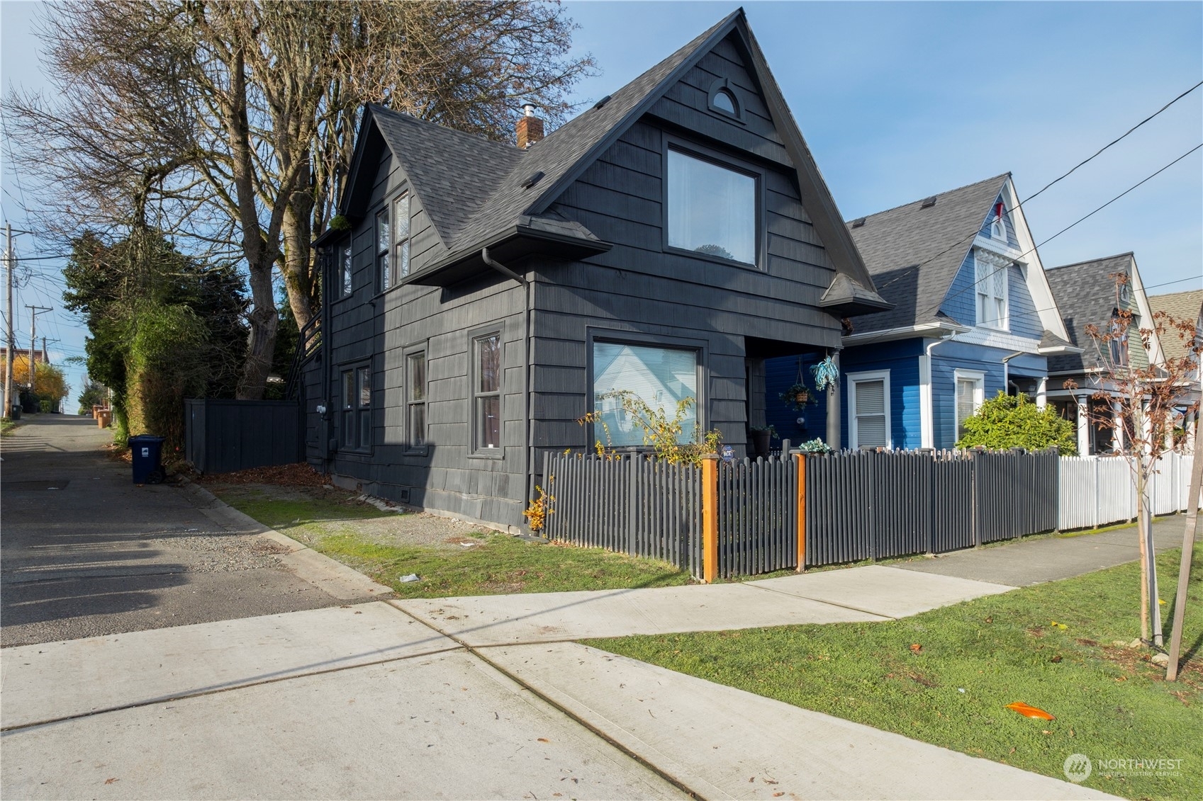 Property Photo:  809 N 2nd Street  WA 98403 