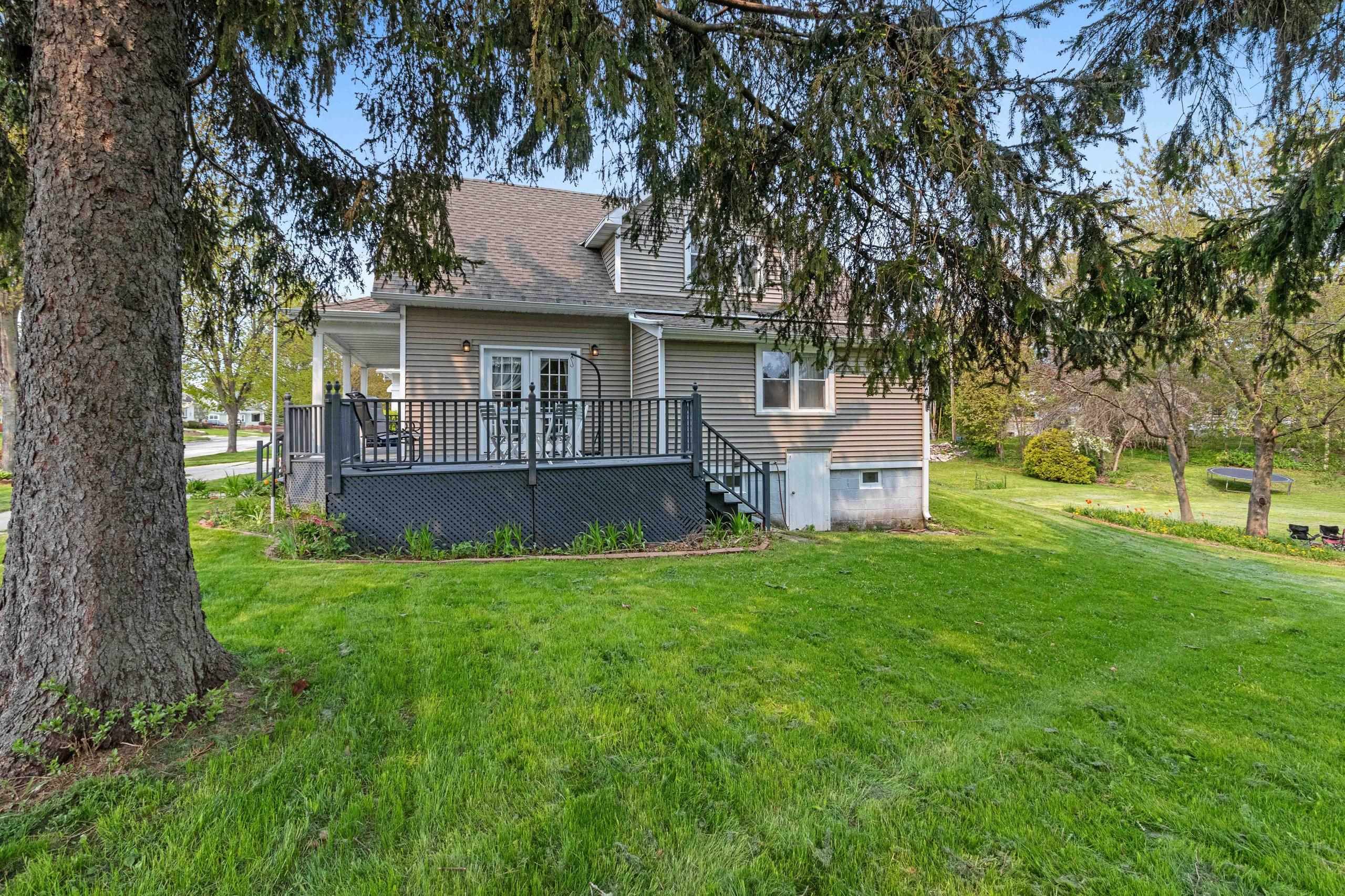 Property Photo:  707 Rose Street  WI 54216 