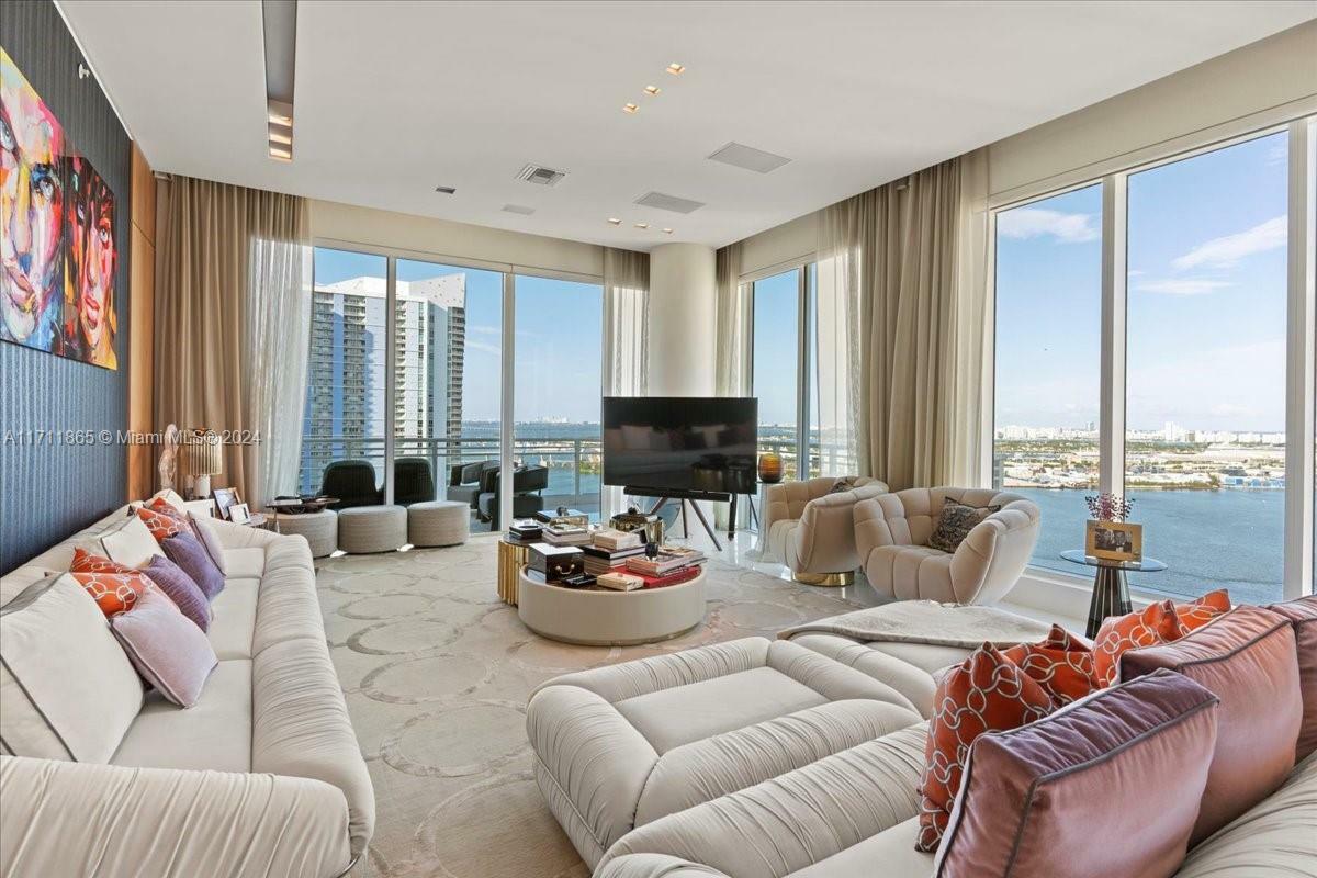 Property Photo:  900 Brickell Key Blvd 2303  FL 33131 