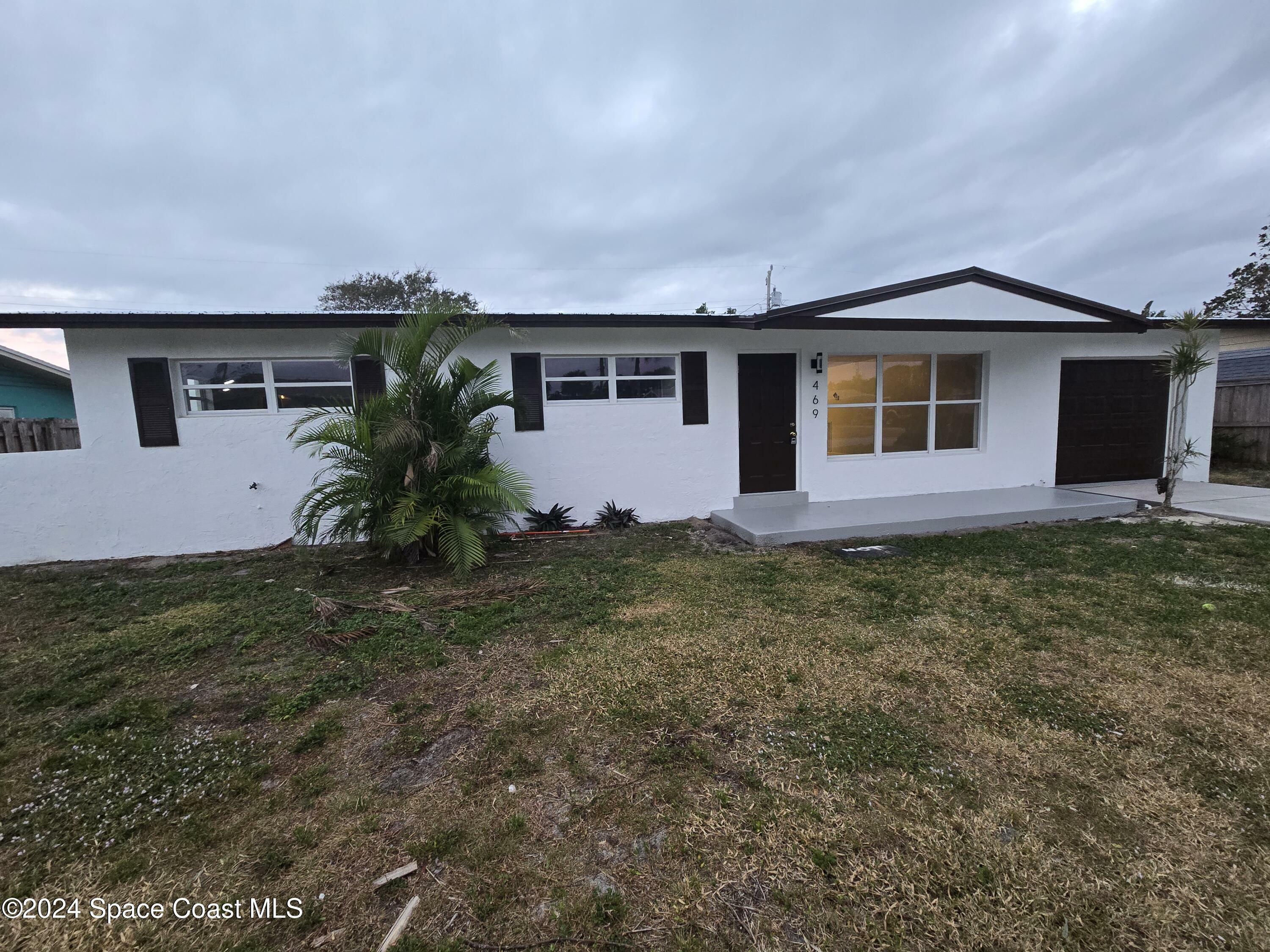 Property Photo:  469 Wilson Avenue  FL 32937 