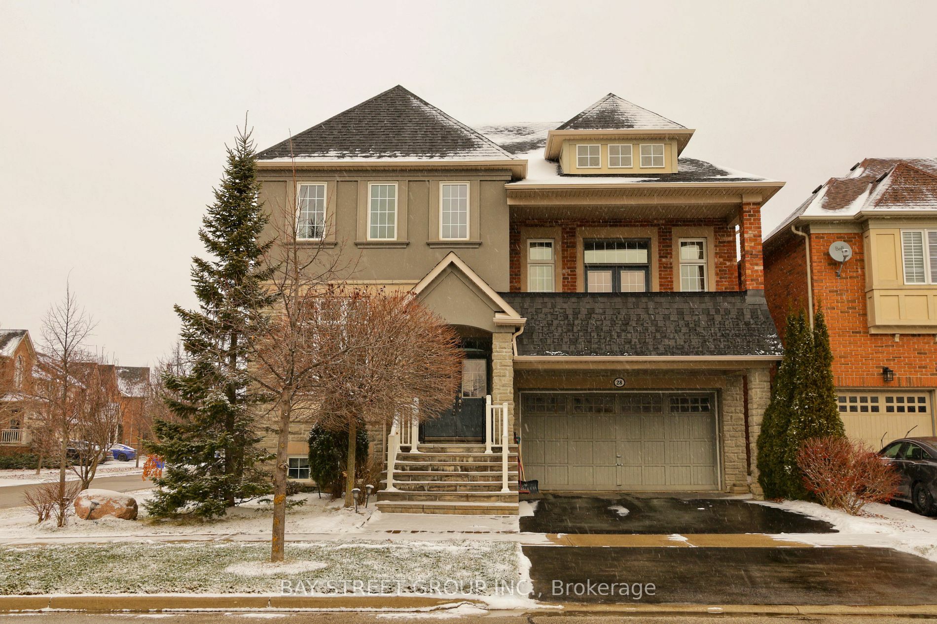 Property Photo:  28 Hearthside Ave  ON L4E 5E7 