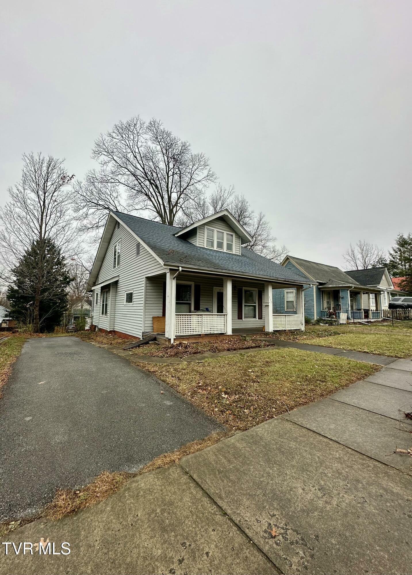 Property Photo:  312 West Locust Street  TN 37604 