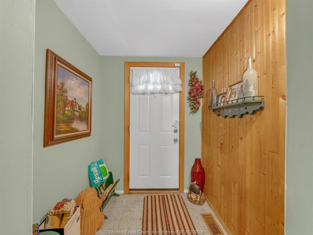 Property Photo:  649 Cataraqui Street  ON N9V 3P2 