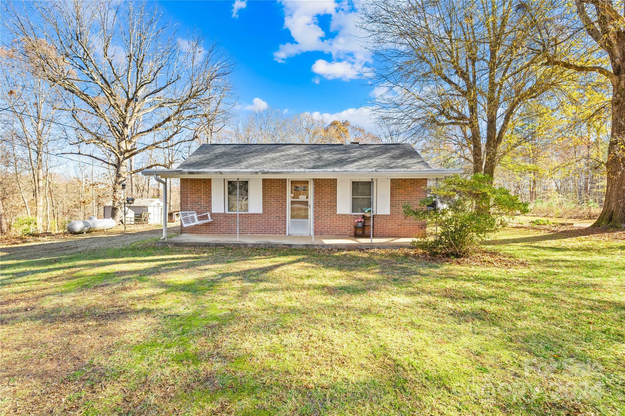 Property Photo:  513 Pineville Road  NC 28677 