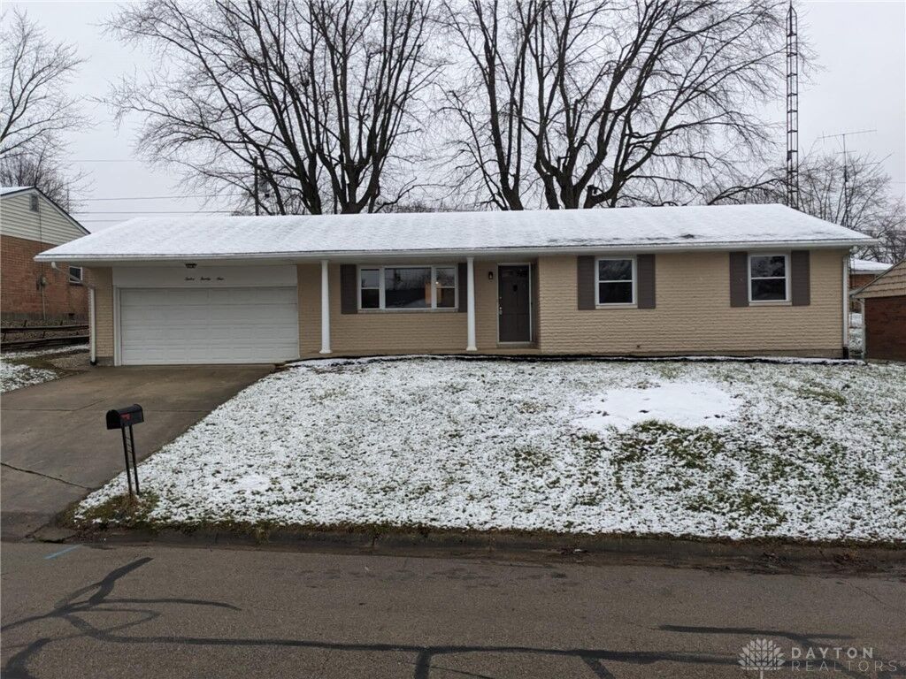 Property Photo: 1229 Sugar Maple Drive OH 45331
