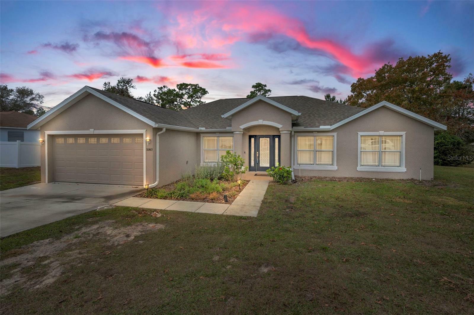 Property Photo:  10463 Wren Road  FL 34613 