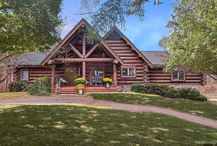 121 Davis Lake Road  Lapeer MI 48446 1468 photo