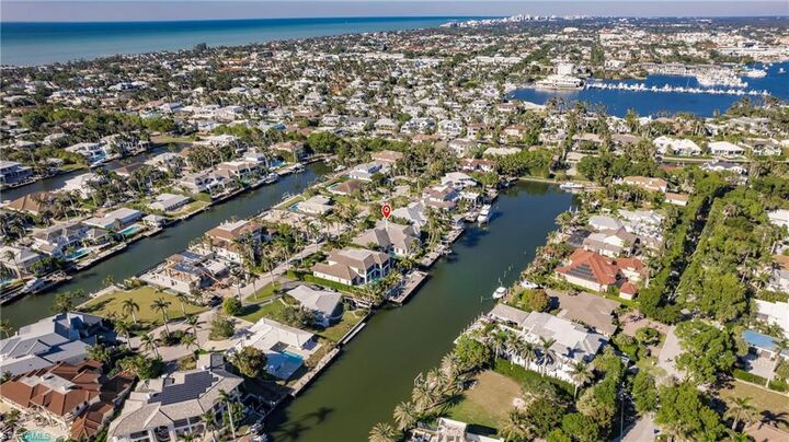 Property Photo:  1935 7th St S  FL 34102 