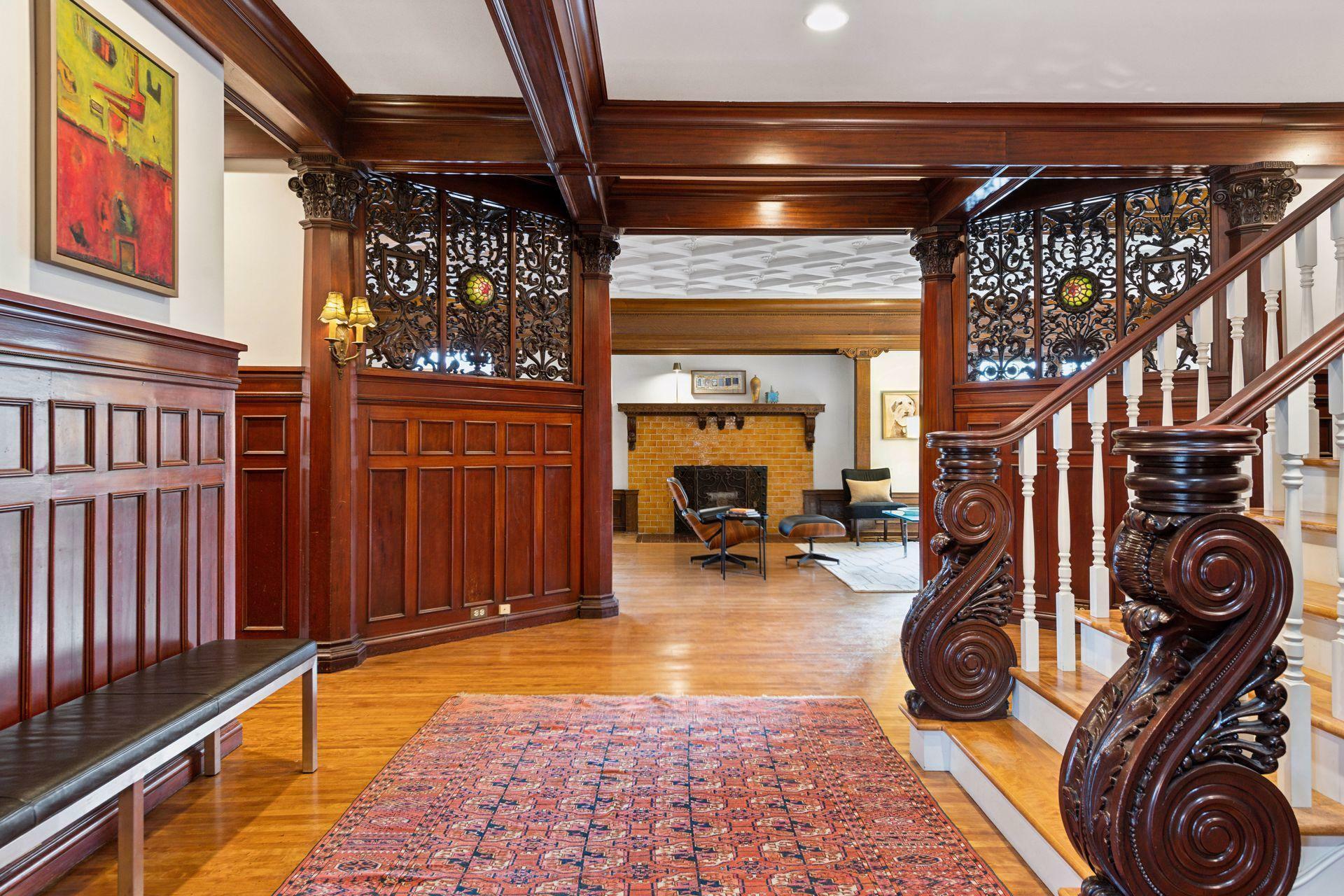 Property Photo: 1807 Dupont Avenue S MN 55403