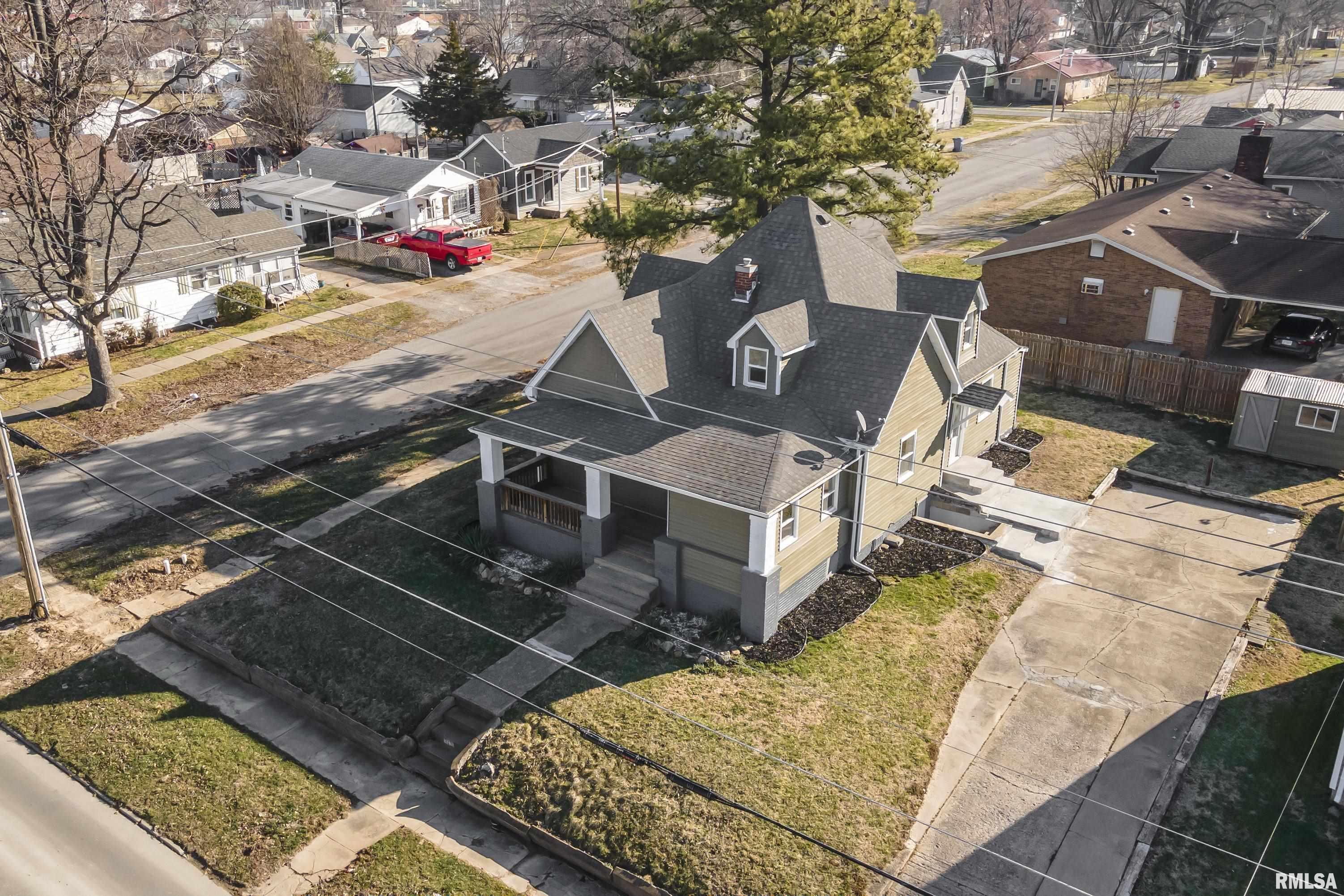 Property Photo: 913 N State Street IL 62959