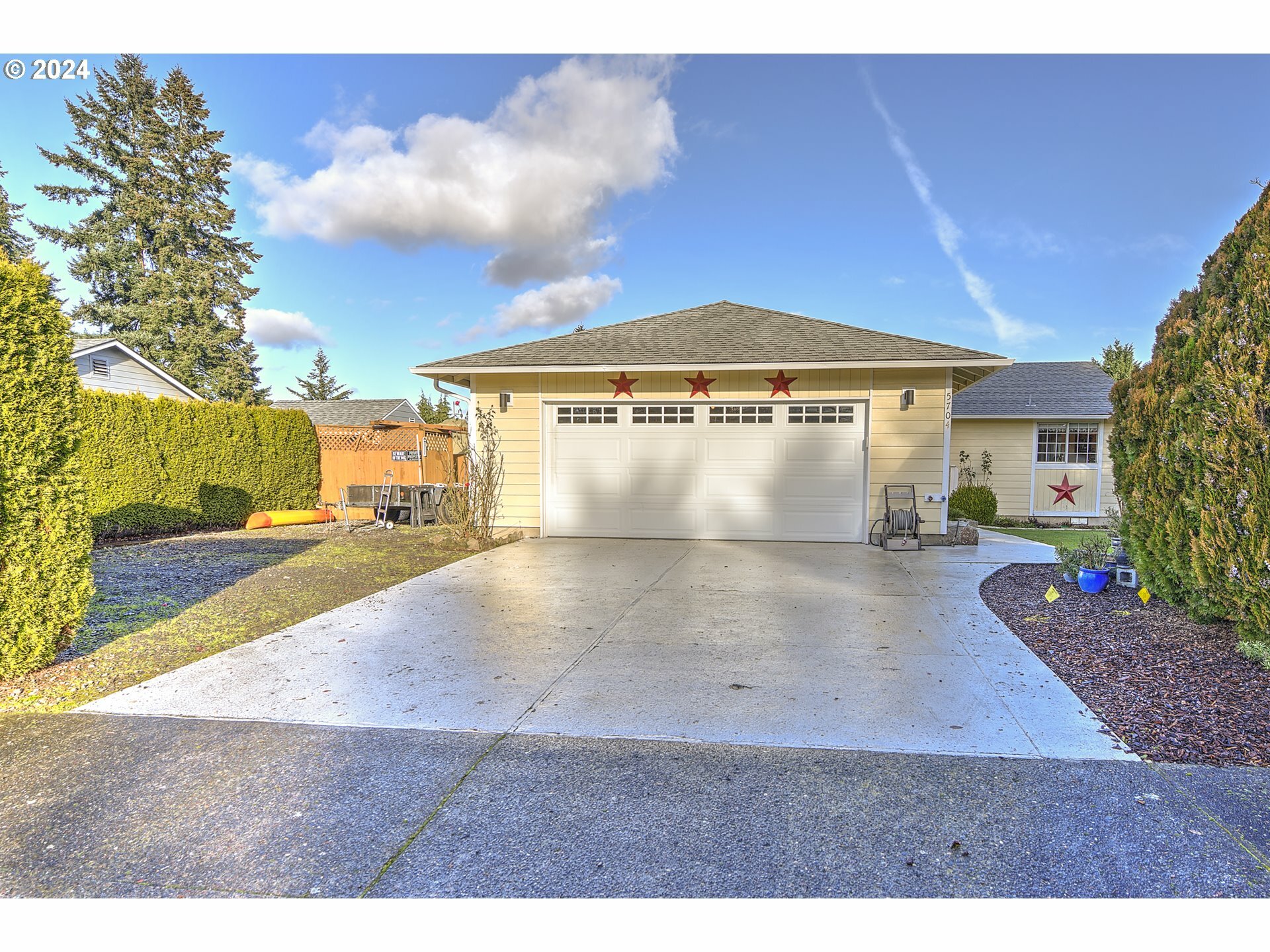 5704 NE 56th St  Vancouver WA 98661 photo