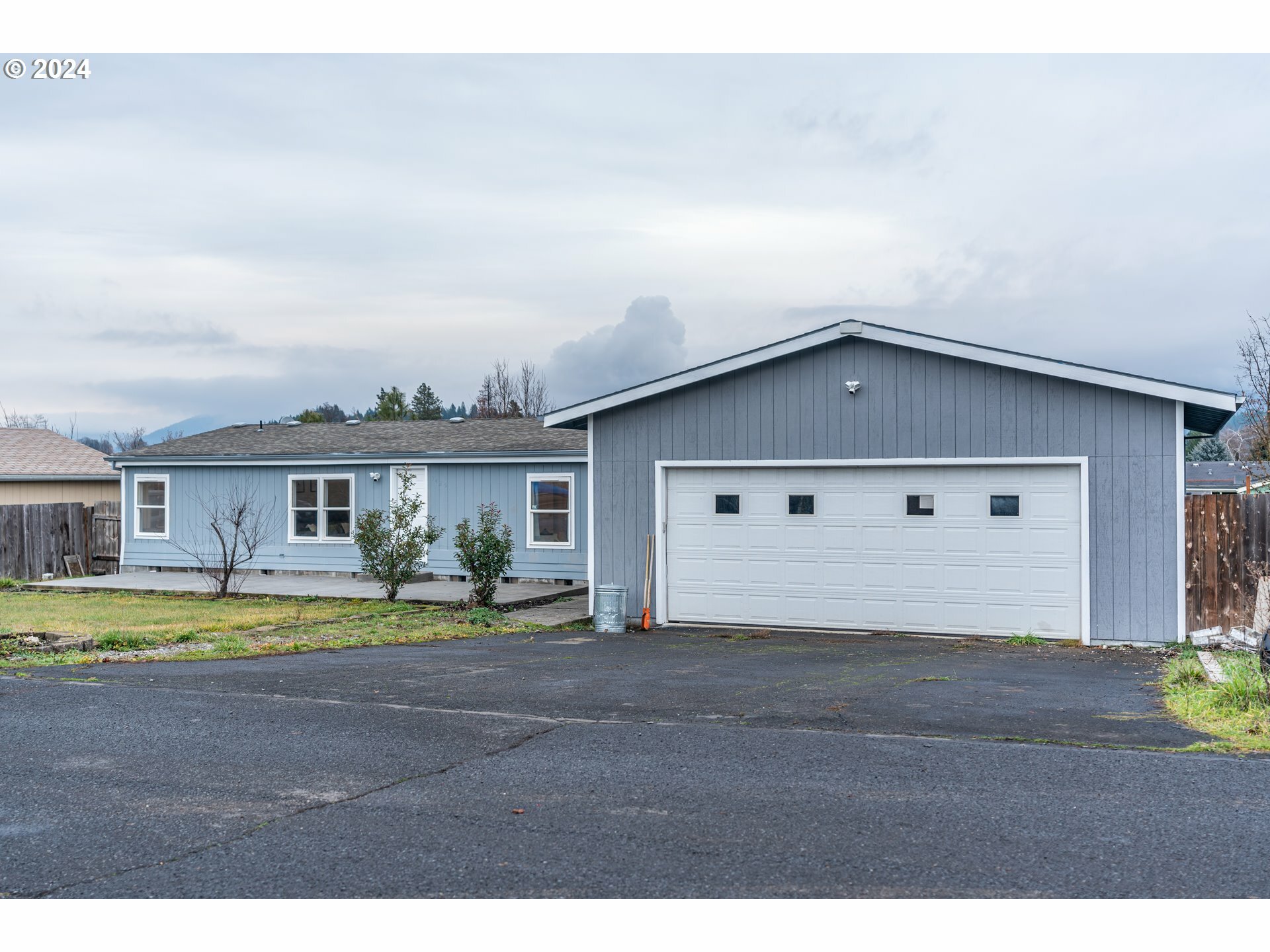 3425 Layson Rd  Hood River OR 97031 photo