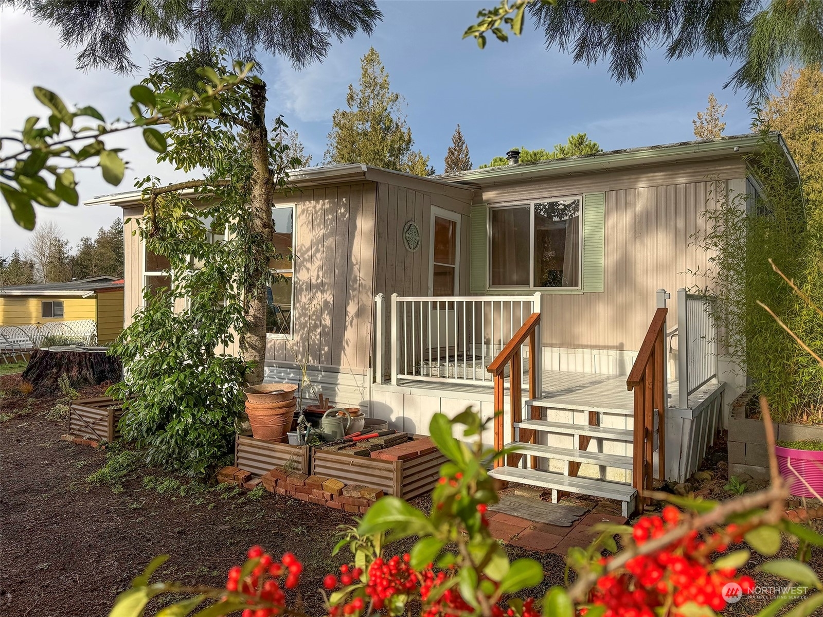 Property Photo:  90  Baywood Village Road 9  WA 98382 