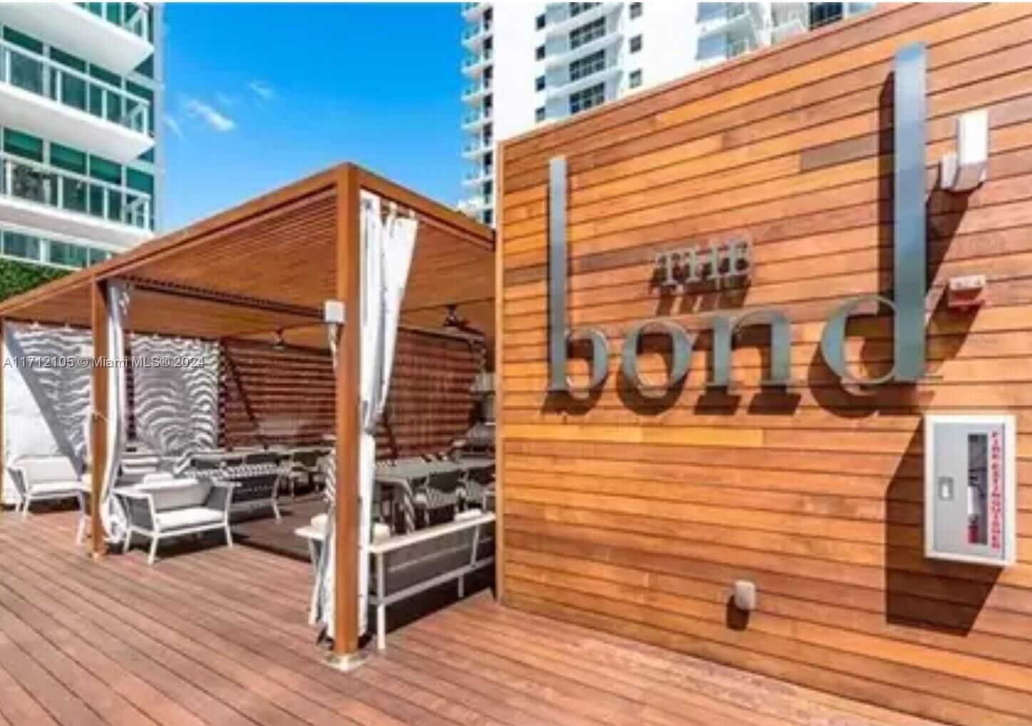 Property Photo:  1080 Brickell Ave 4106  FL 33131 