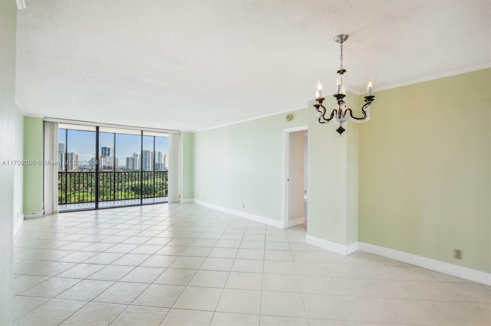 Property Photo:  20335 W Country Club Dr 1606  FL 33180 