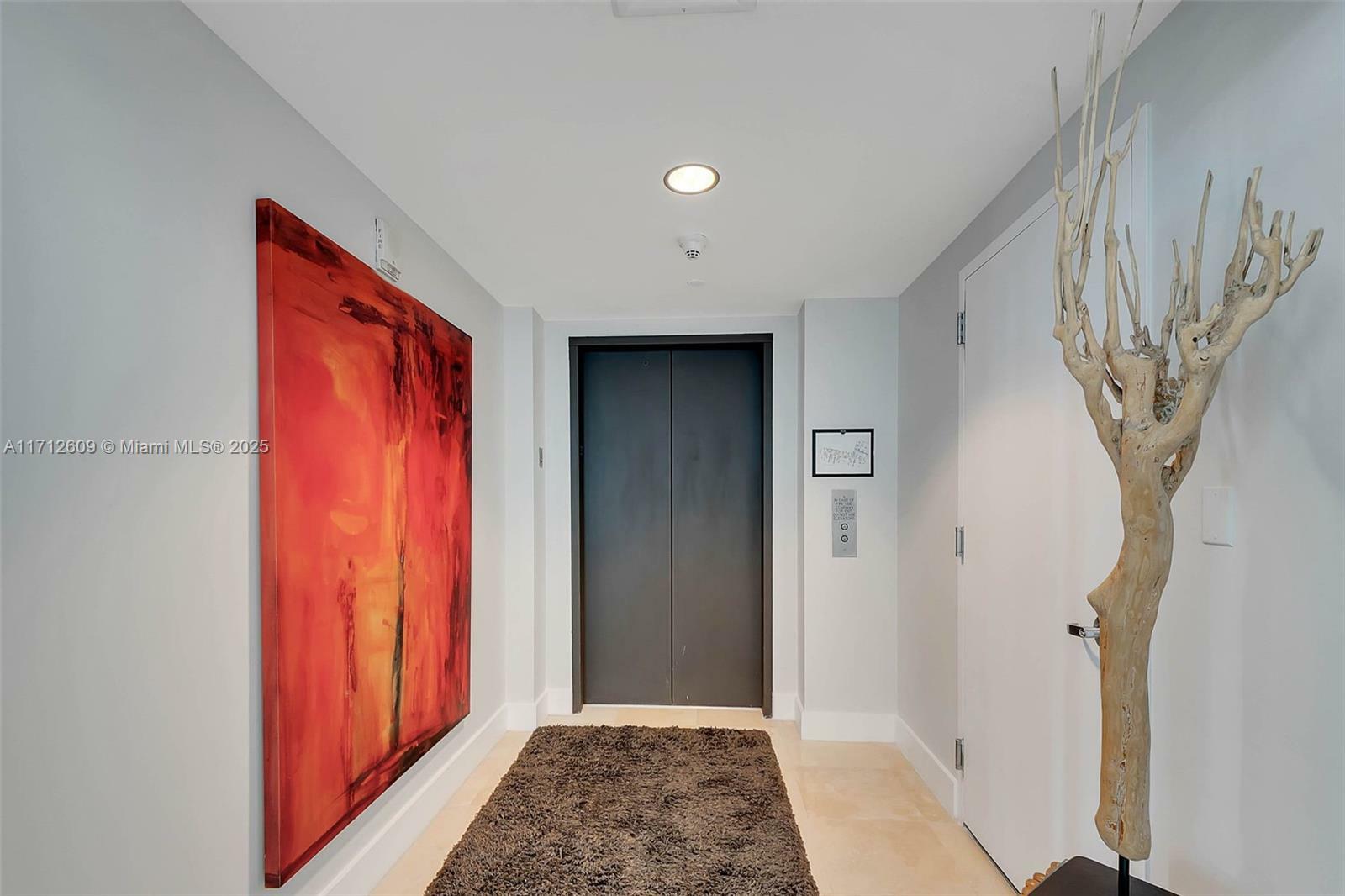 Property Photo: 900 Biscayne Blvd 3702 FL 33132