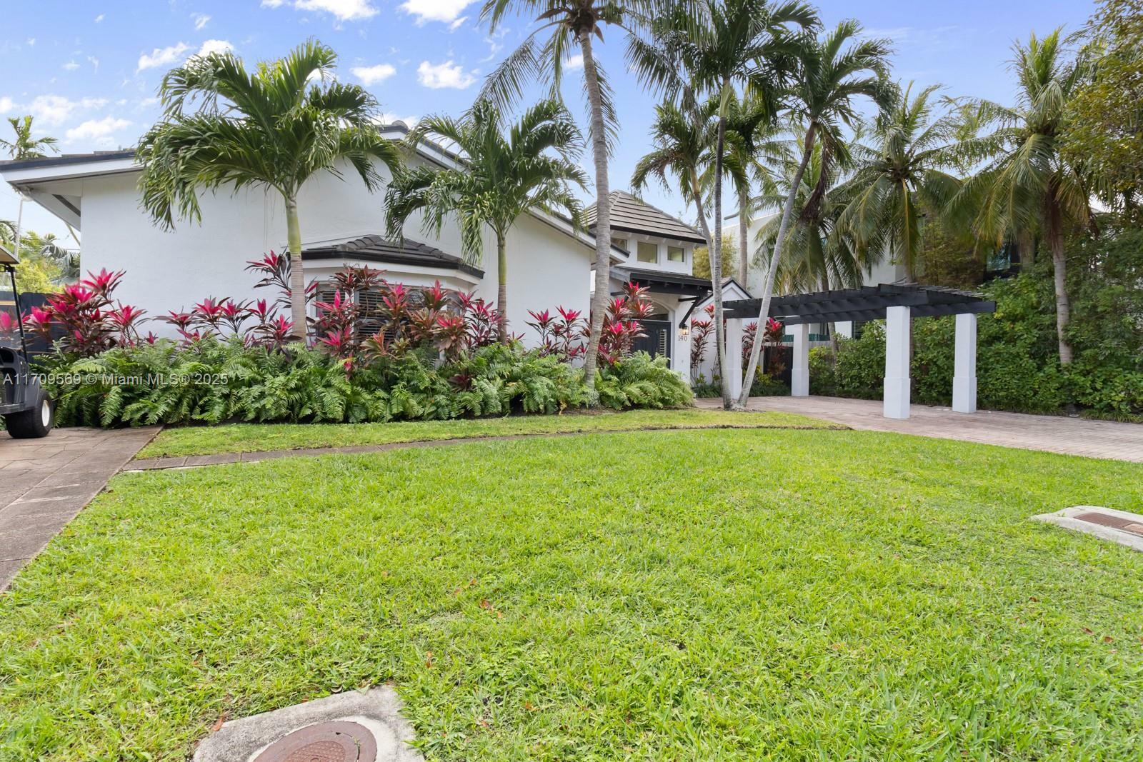 Property Photo:  140 W Mashta Dr  FL 33149 