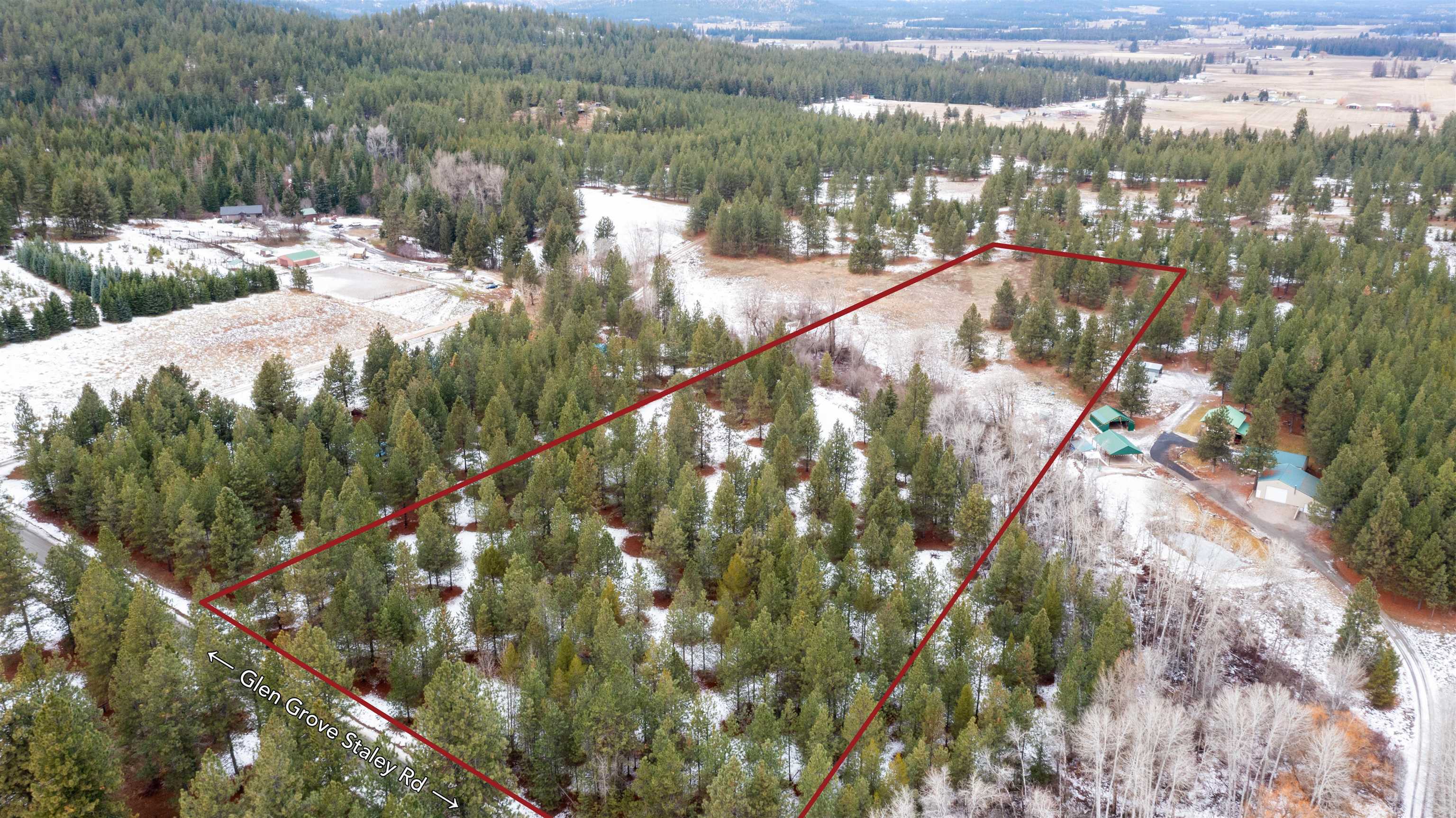 Property Photo: 5160 Glen Grove Staley Rd WA 99006