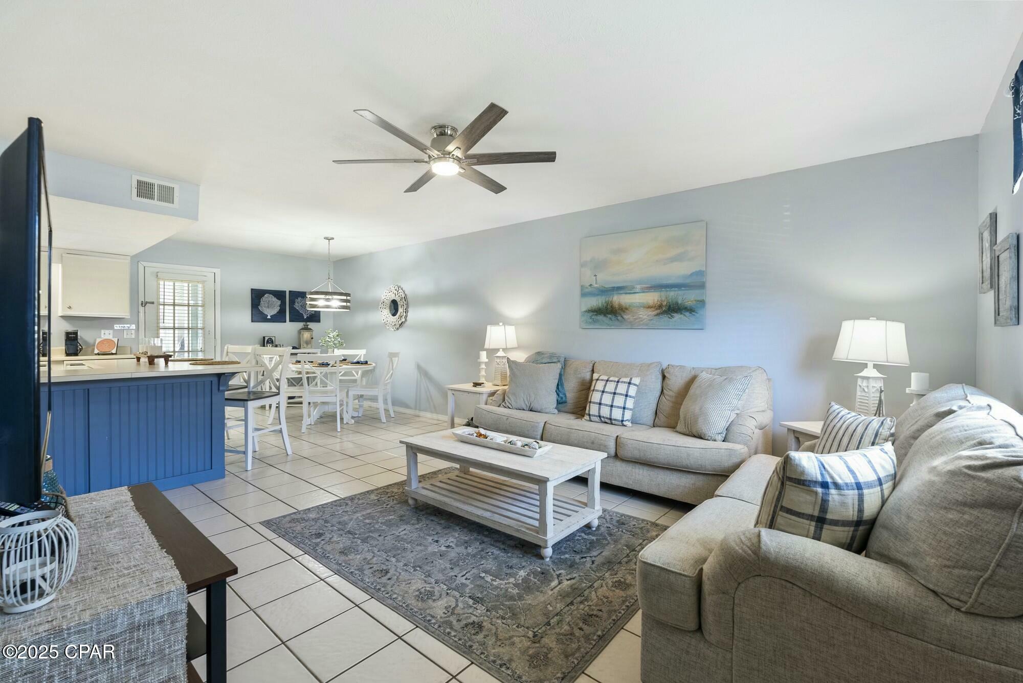 Property Photo: 122 W Leslie Lane FL 32407