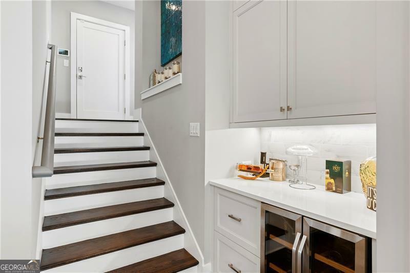 Property Photo: 6750 Avis Walk GA 30005