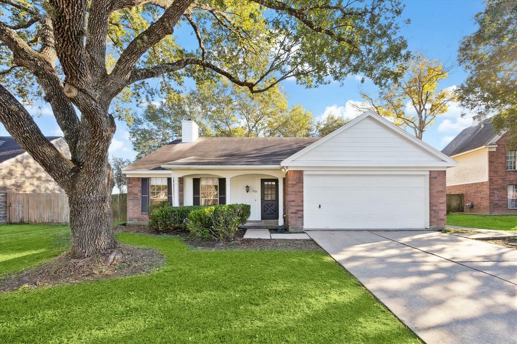 330 Quail Bend  Sealy TX 77474 photo