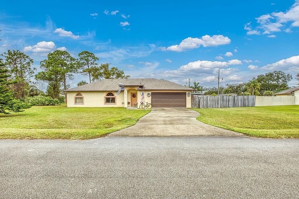 Property Photo: 1331 Umbrella Tree Drive FL 32132