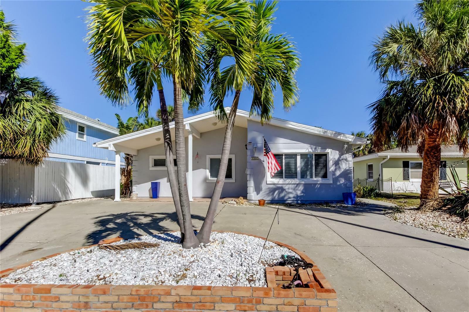 Property Photo:  3317 E De Bazan Avenue  FL 33706 