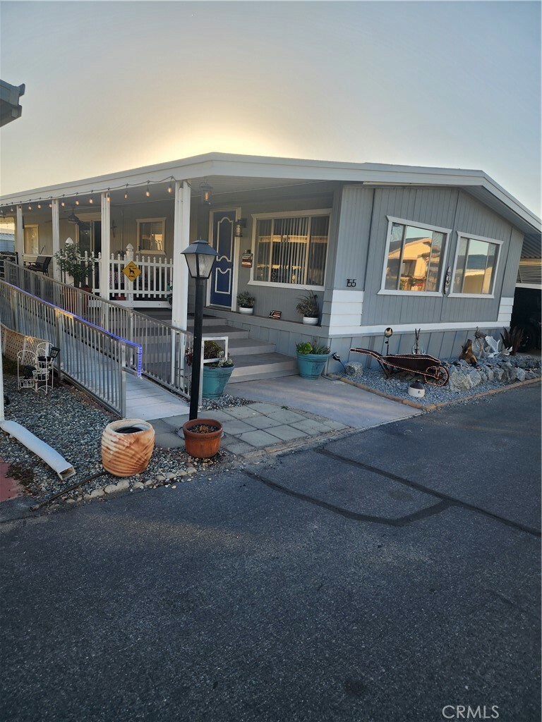 Property Photo:  5001 W Florida Ave 155  CA 92545 