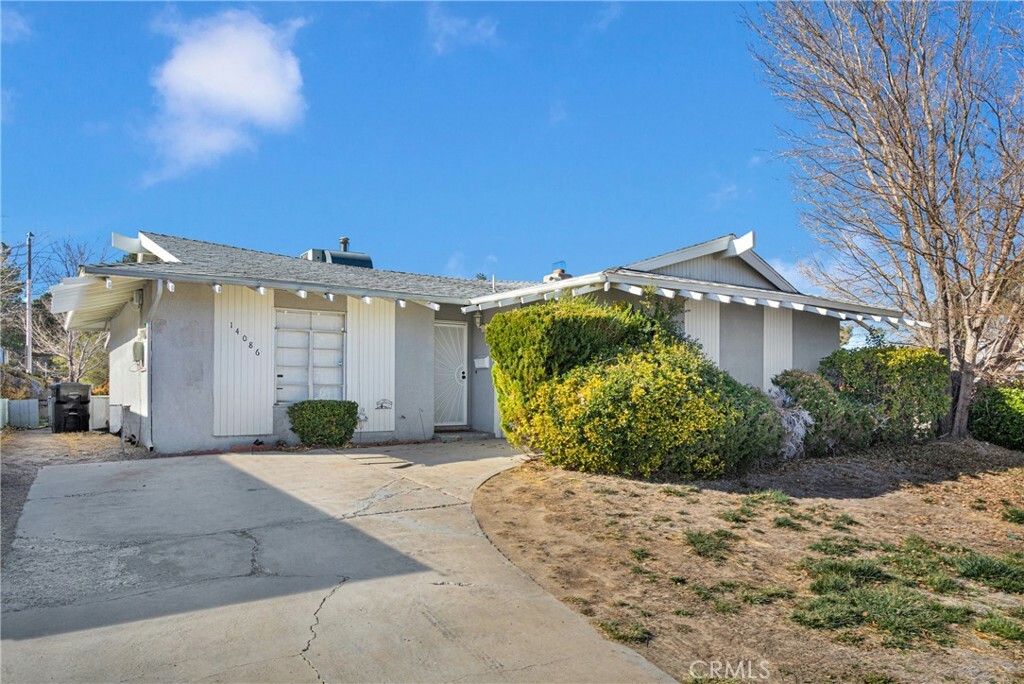 14086 Wimbleton Drive  Victorville CA 92395 photo