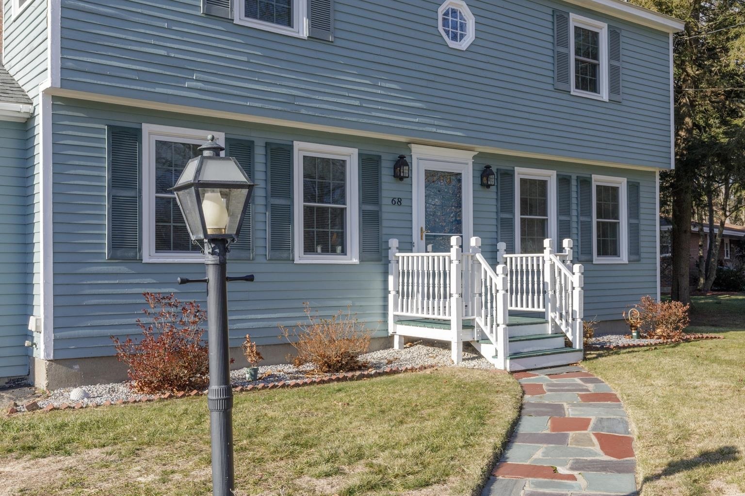 Property Photo: 68 Stearns Circle NH 03102