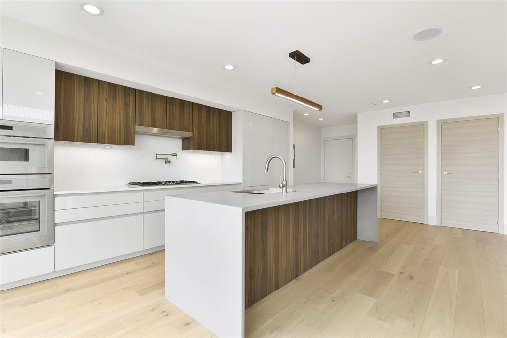 Property Photo:  874 E 6th Street 1  MA 02127 