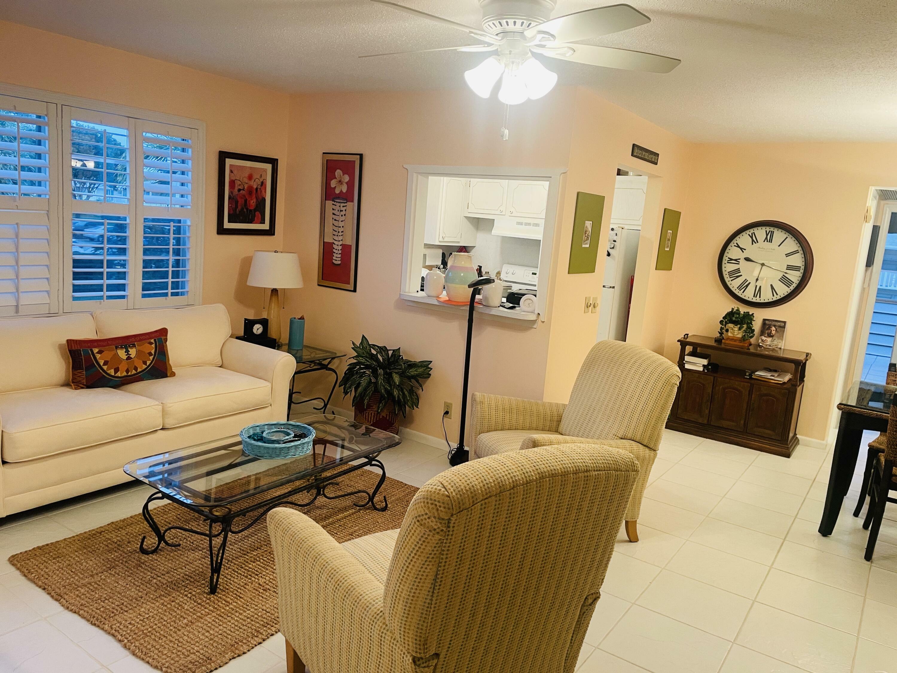 Property Photo:  441 Windsor S  FL 33417 