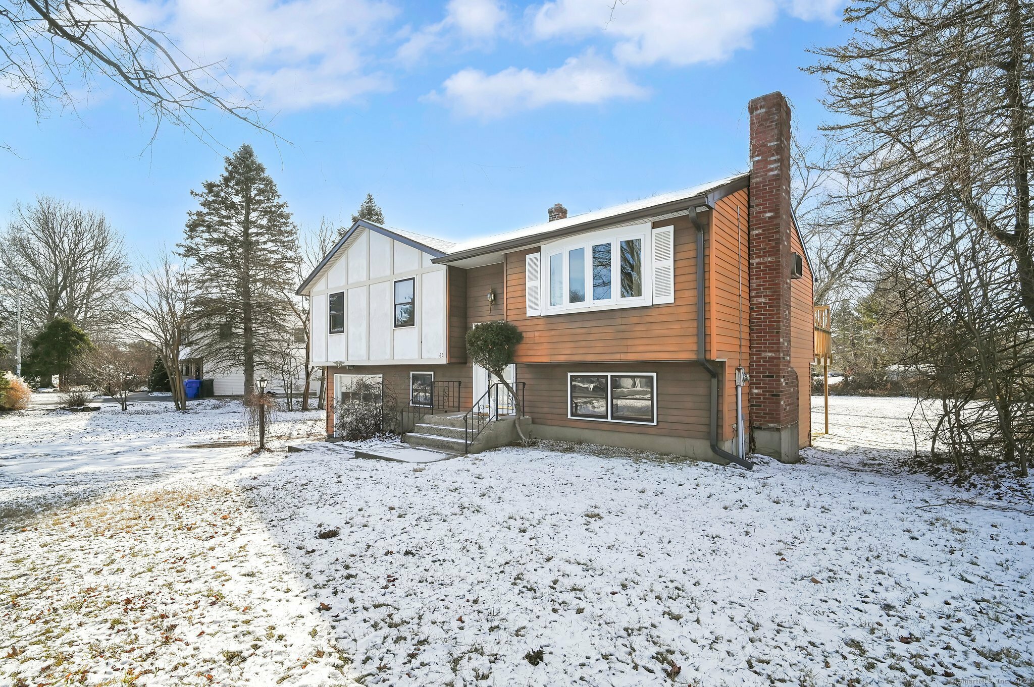 Property Photo:  65 Rolling Meadow Drive  CT 06118 