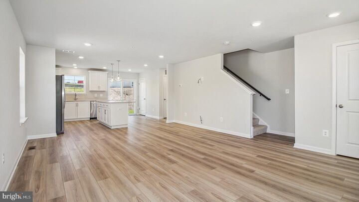 Property Photo: Tbb Edinburgh Court Crafton Ii WV 25414