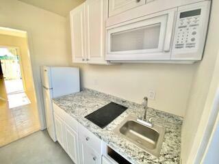 Property Photo:  11316 Palm Drive 6  CA 92240 