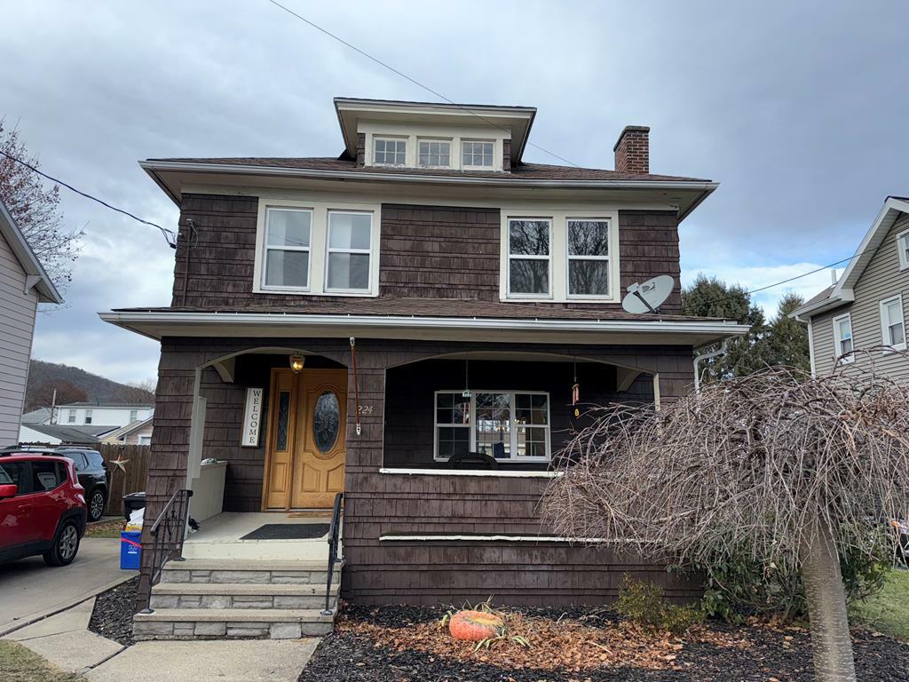 Property Photo:  224 Kingsbury Ave  NY 14901 