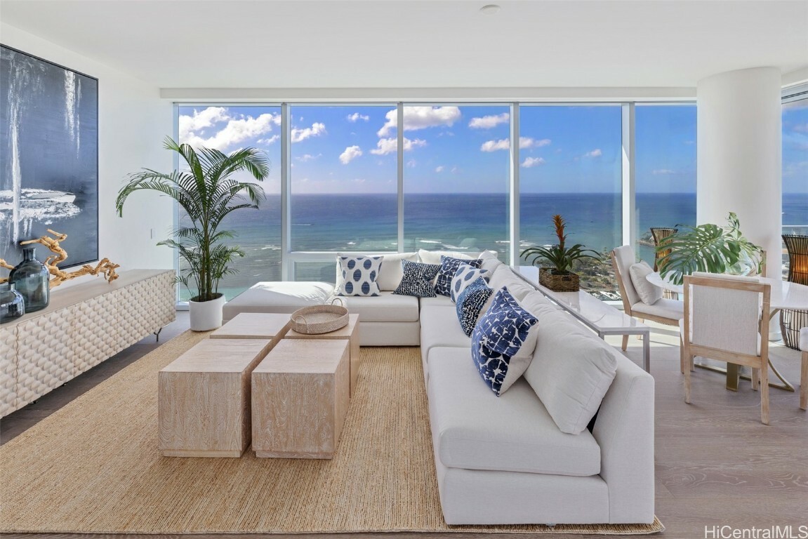 Property Photo: 1118 Ala Moana Boulevard 3001 HI 96814