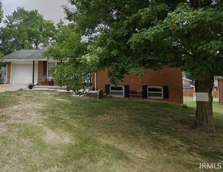 Property Photo: 5811 Ohara Drive IN 47711