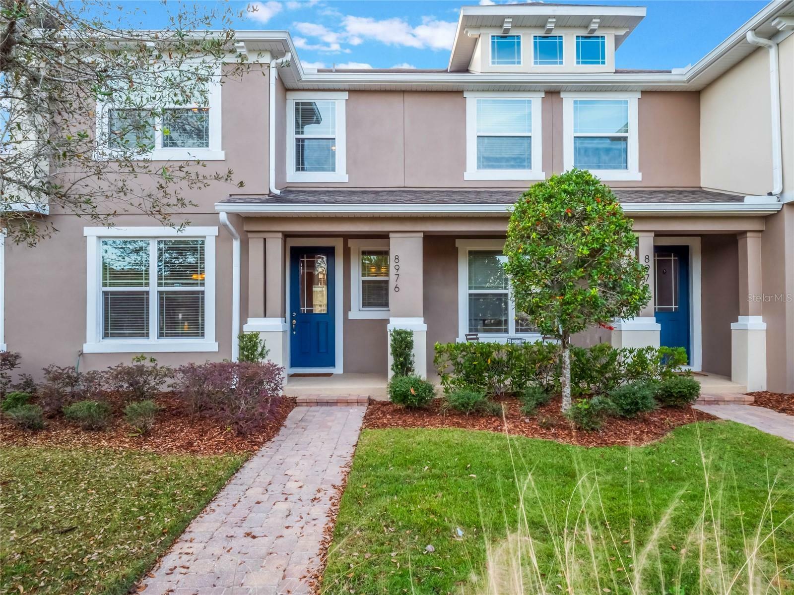 Property Photo: 8976 Hildreth Avenue FL 32832