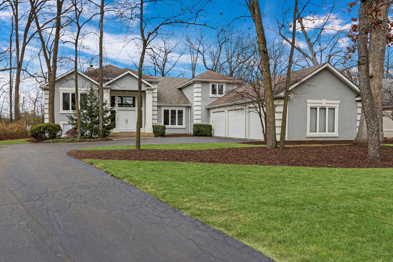 Property Photo:  7613 Bittersweet Drive  IL 60031 