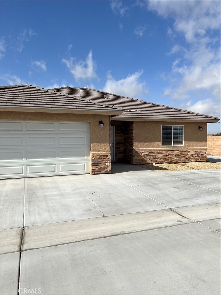 Property Photo: 16550 Olive Street CA 92345