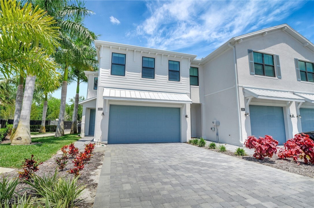 Property Photo: 12953 Pembroke Drive FL 34105