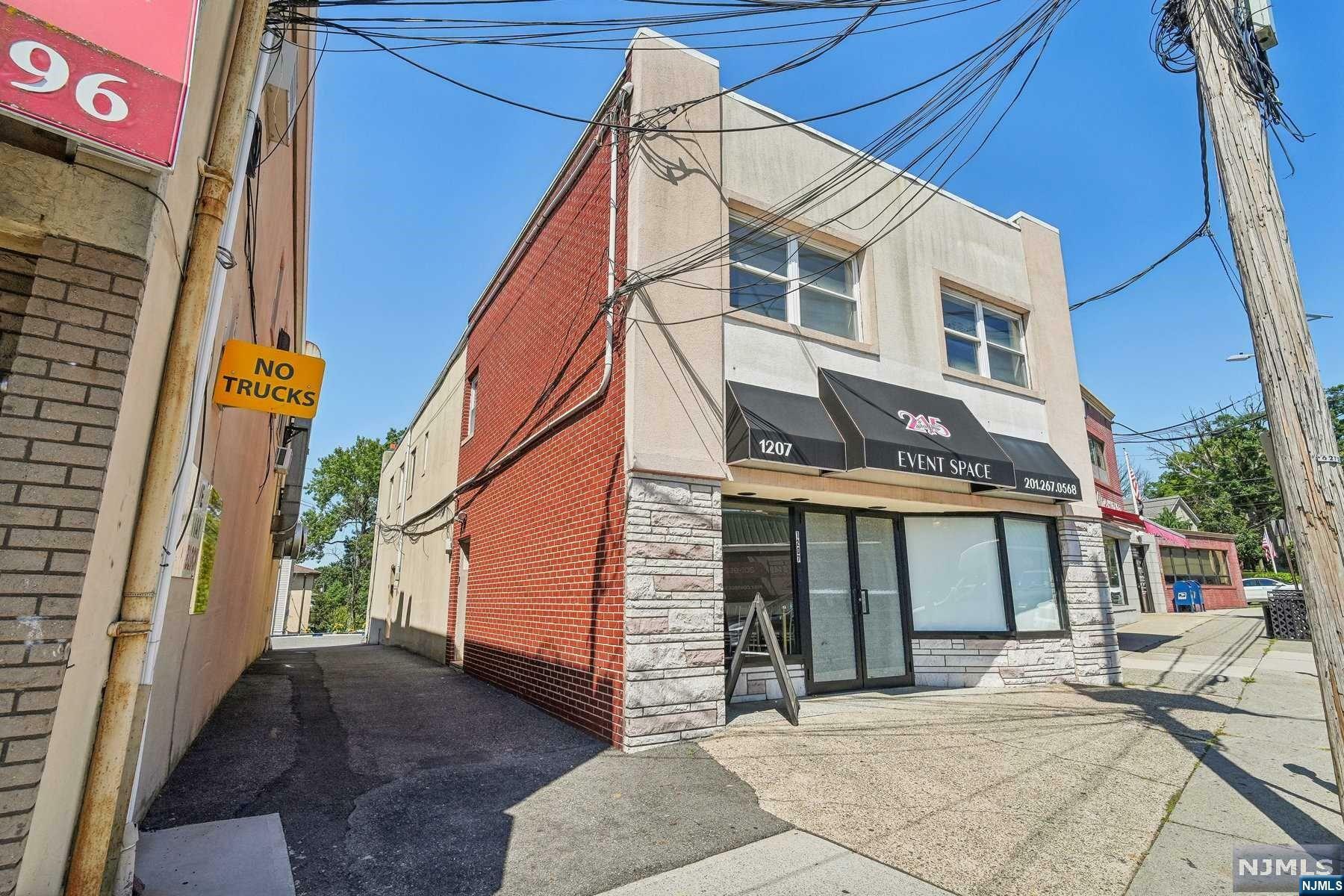 Property Photo:  1207 Anderson Avenue  NJ 07024 