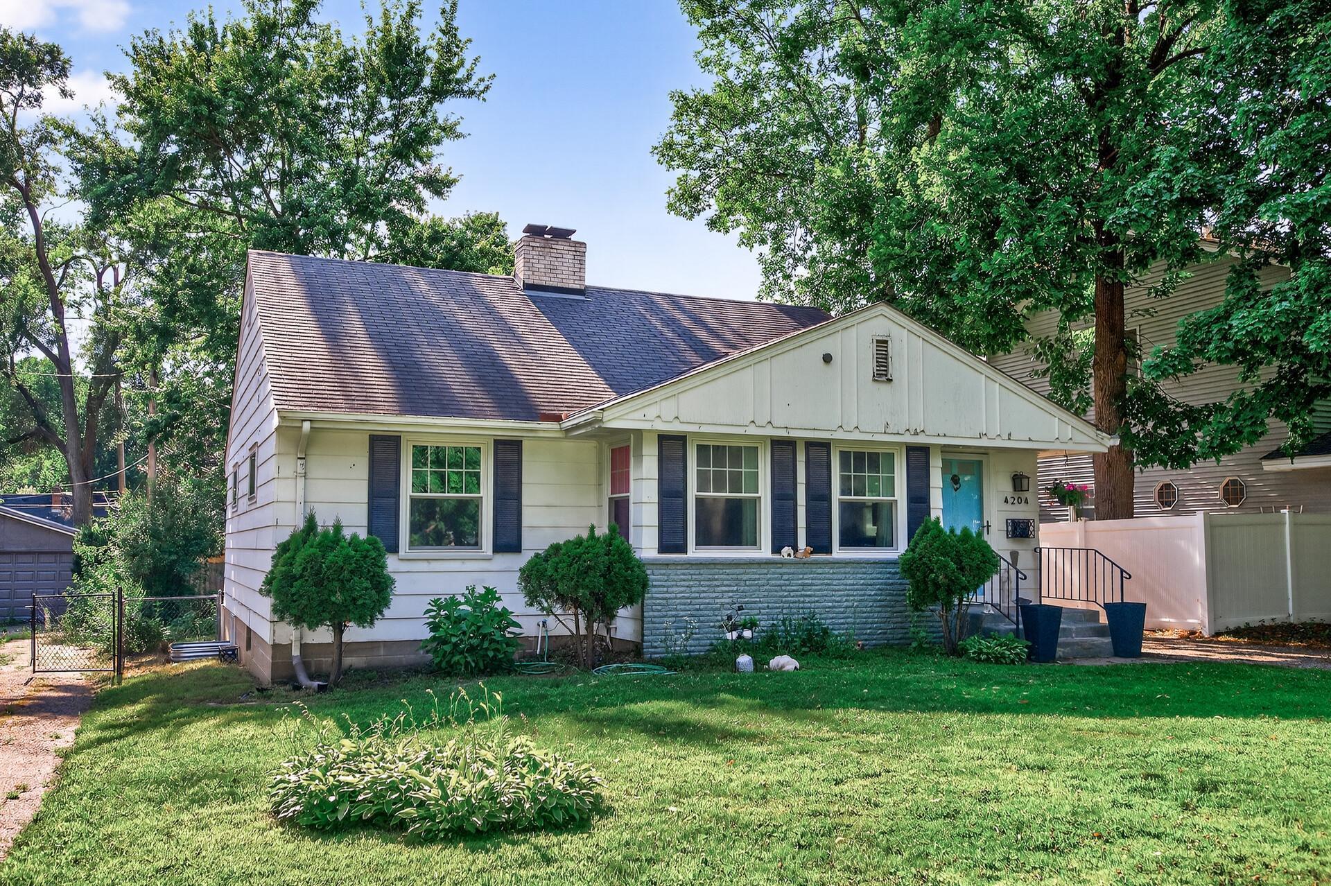 Property Photo:  4204 Webster Avenue S  MN 55416 