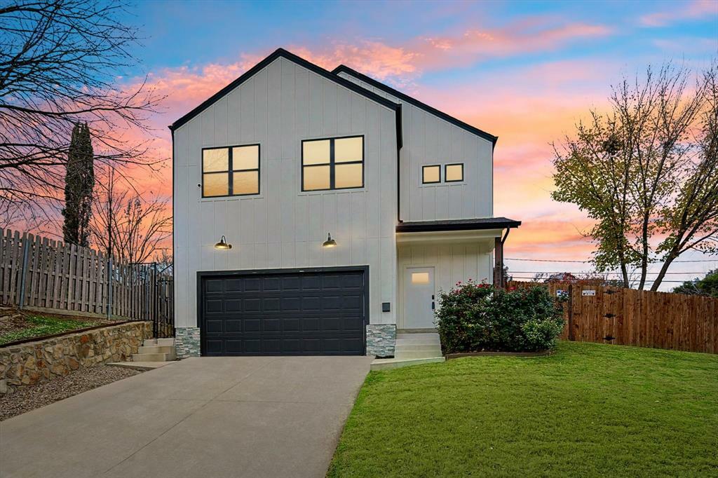 Property Photo: 4912 Ridglea Lane TX 76116