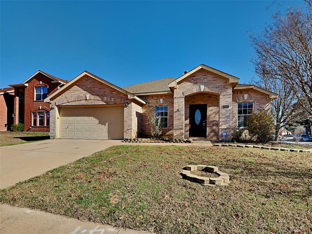 Property Photo:  7007 Lake Jackson Drive  TX 76002 