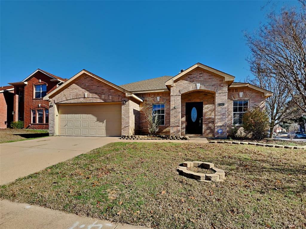 Property Photo: 7007 Lake Jackson Drive TX 76002