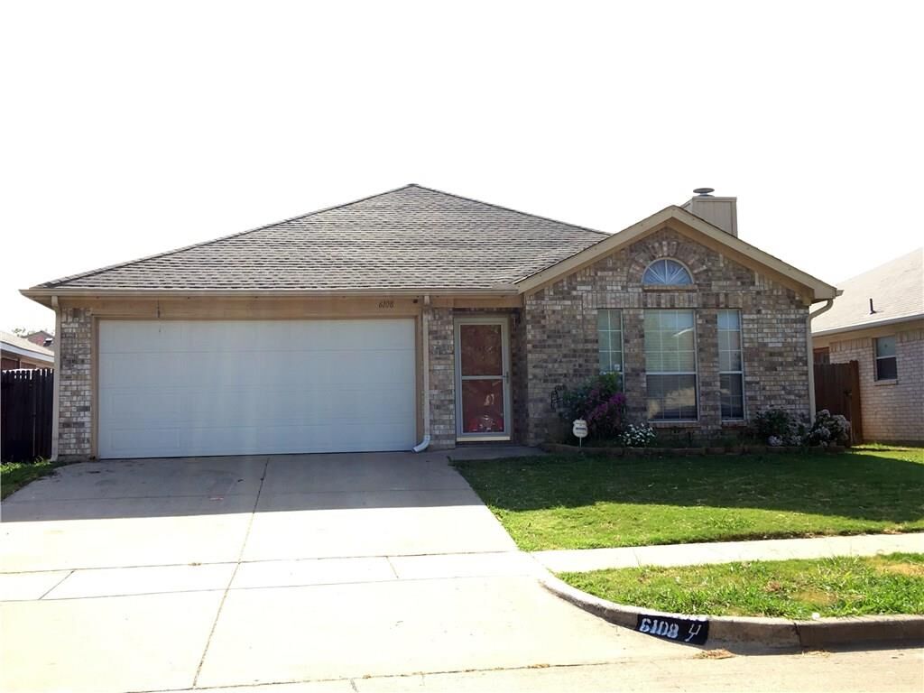 Property Photo: 6108 Seese Drive TX 76018