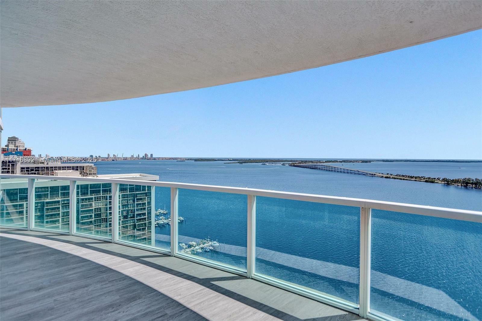 Property Photo:  2101 Brickell Ave 2506  FL 33129 