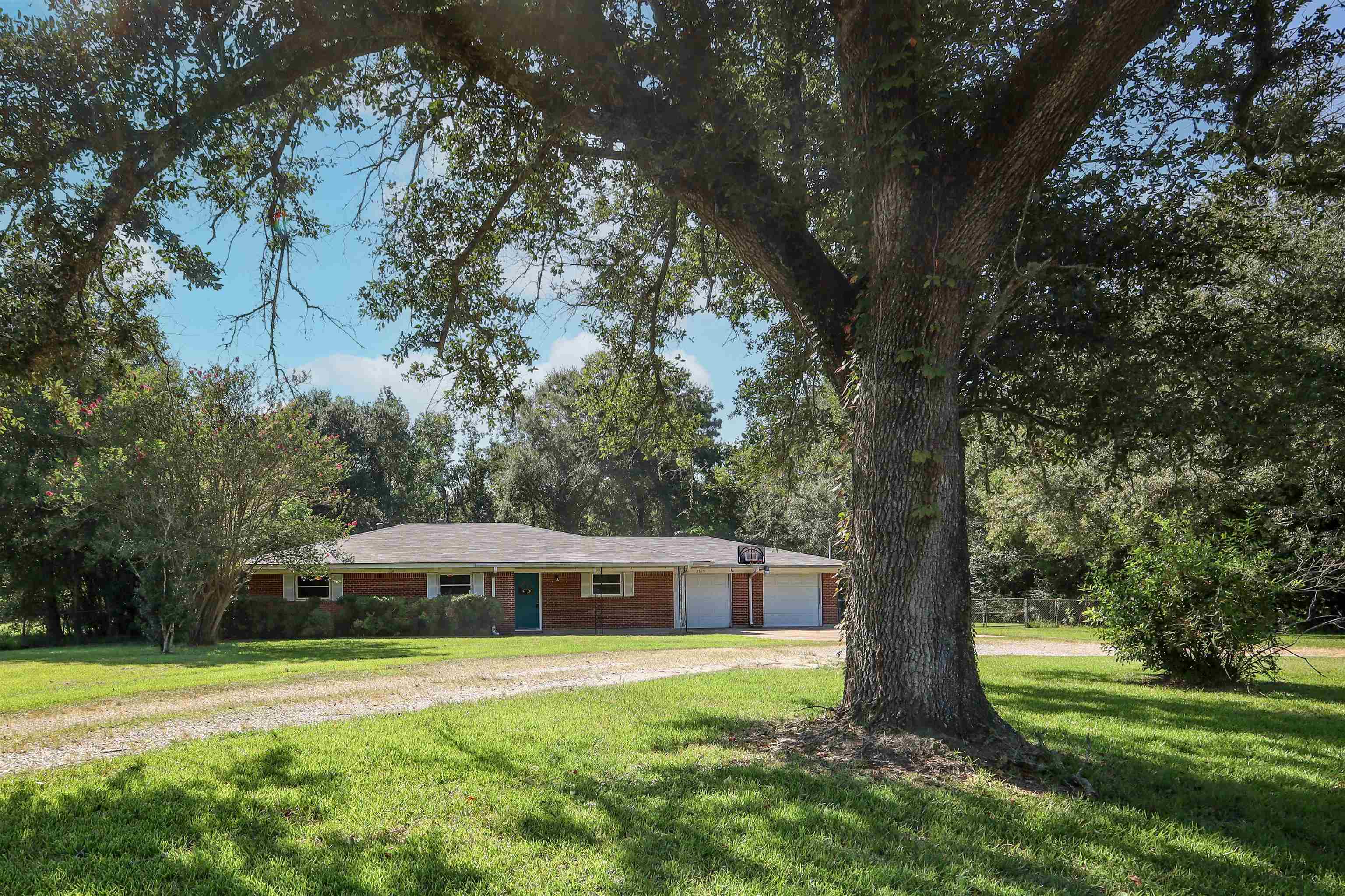 Property Photo: 2519 35th Street TX 77630